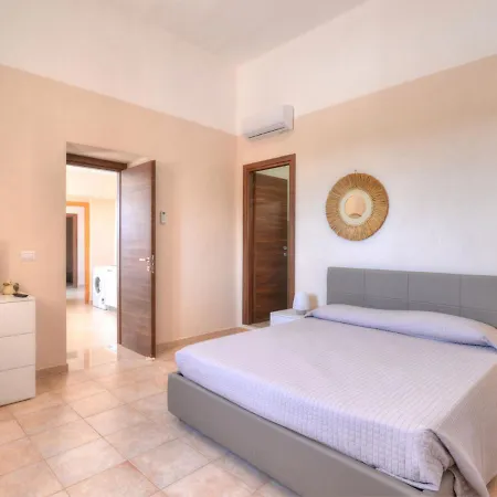 Smeraldo By Interhome Willa Syrakuzy